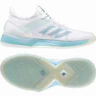 adidas, 999,- Kč.