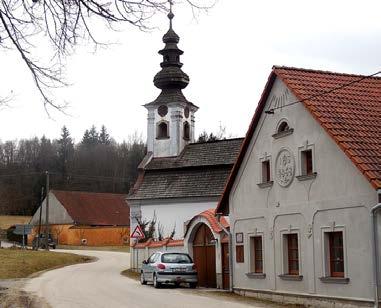 Senotín Senotín je malá vesnice 6,5 kilometru od Nové Bystřice. Jako na Hůrkách, i tady se těžilo stříbro.