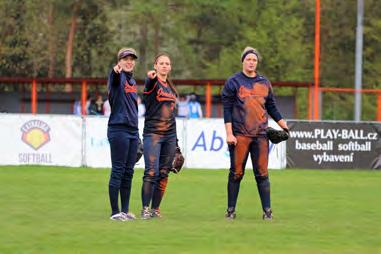 strana 1 Pozvánka DUBEN Joudrs international cup U13, U16 a U19 Ve dnech 25. - 27. května pořádá Softballový klub Joudrs Praha z pražských Bohnic již 3.