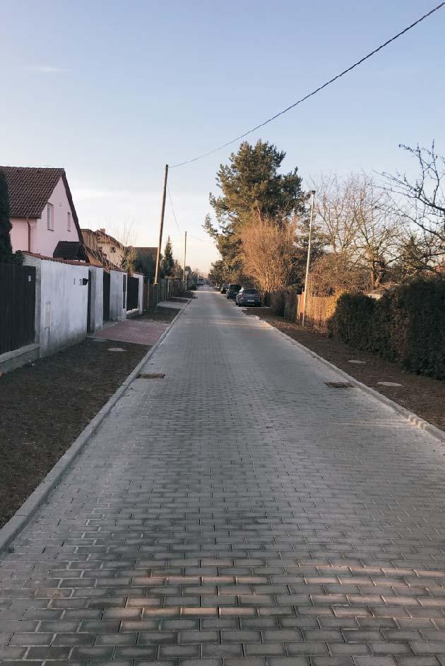 ï Bude provedeno vodorovnè dopravnì znaëenì. ï Na ja e roku 2019 podle klimatick ch podmìnek budou zasety tr vnìky.