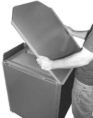 Fill the system with water as described in the chapter "Charging water" on