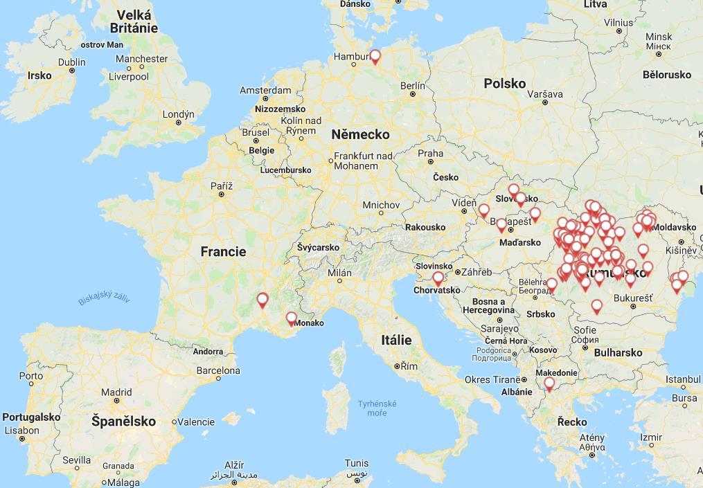 KOŇOVITÍ 3.4.1. Infekční anémie koní (Equine infectious anaemia - EIA) Infekční anemie koní je virové onemocnění lichokopytníků probíhající v akutní až chronické a často i latentní formě.