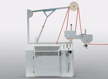 > Zpracování kabelů > Manipulace s kabely THONAUER Katalog produktů F1150 Systém pro přívod kabelu Motorizovaný přívodní systém F1150 je nejnovějším produktem v sortimentu Komax pro automatické