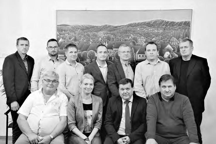 Představujeme Vám nové zastupitelstvo na období 2018 2022 Na ustavujícím zastupitelstvu 14. 11. byl starostou zvolen Miroslav Sojka, místostarostou Miloslav Dočekal.