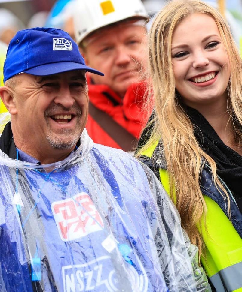 3. Demokracie na pracovišti. Demokracie a sociální spravedlnost se nezastaví u továrny ani u dveří kanceláře.