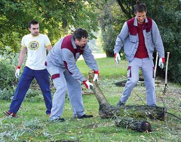 Hutnictví je vysoce konku- dotace by si však naše firma nemohla bez silného ekonomické- renčním odvětvím, proto musíme neustále bojovat ho postavení dovolit takto rozsáhlou investiční činnost.