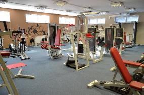 FITCENTRUM HALA LUŽICE pondělí až pátek: 9.00-11.00 / 15.00-20.00 sobota: 9.00-11.30 / 14.