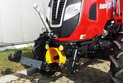 1000, rychloupínacími háky a hydraulickou soupravou s ovládáním joystickem (1 x dvojčinný okruh, 1 x s plovoucí polohou včetně dvou hydraulických rychlospojek BG2 vpředu).