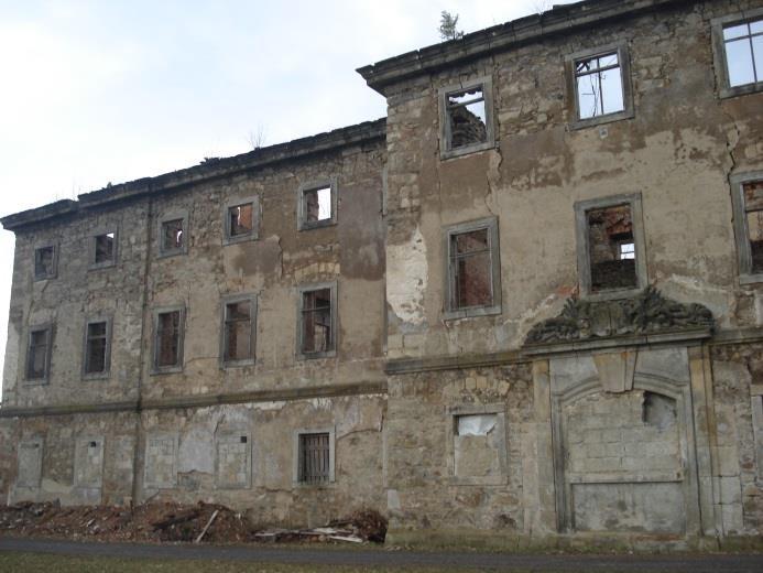 Tento unikátní zámek byl poprvé odsouzen k zániku