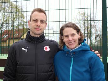 Gabriela: Cestovat po celém světě. Tomáš: Určitě cestovat a také trochu více sportovat. 6. Co ti naposledy udělalo radost? Gabriela: Přání k svátku, které mi vyrobila dcera Nikolka.
