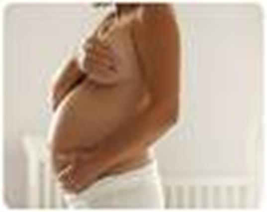 Ovariální hyperstimulační syndrom (OHSS) Metody asistované reprodukce: Severní Evropa až 15% V ČR 9%