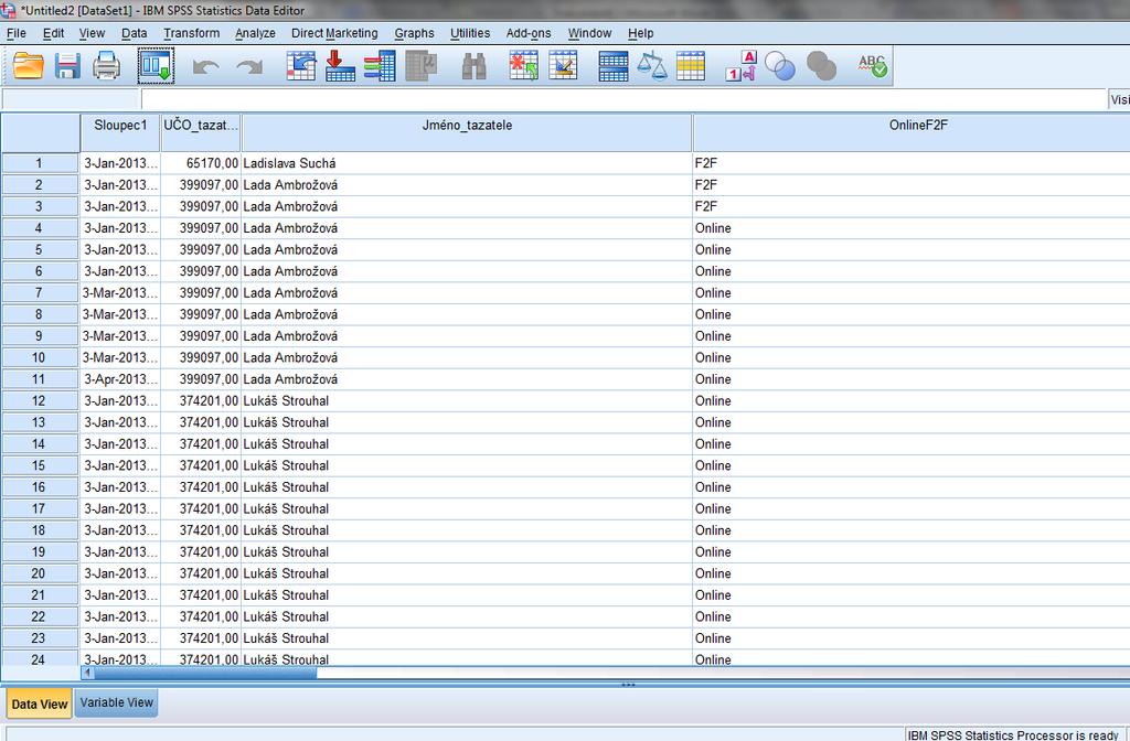 Práce s datasetem Dataset je neprve potřeba upravit a popsat. Všimněte si, že v SPSS lze přepínat mezi dvěma druhy zobrazení: pohled na data, pohled na proměnné.