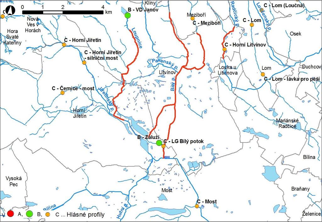 Obr. 1 Přehledná mapa řešeného území Obr.