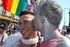 Vyděšené dítě v průvodu Gay Pride v San Franciscu