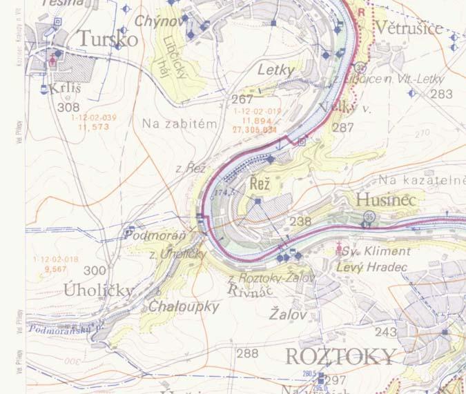 naopak skládka znamenala zásah do přirozených poměrů nebo dokonce zdroj znečištění. Jediným tokem v bližším okolí skládky Úholičky je Podmoráňský potok (č. hydrolog.