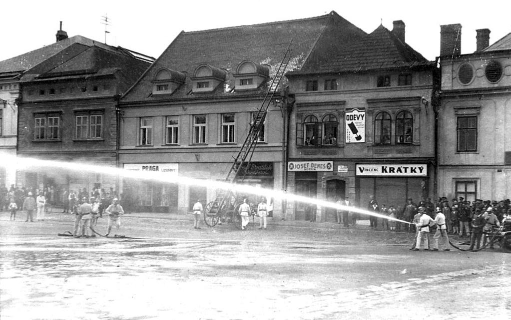 Potvrzením mimořádného postavení Stratílkovy továrny byl i úspěch na mezinárodním vzorkovém veletrhu v Praze v r. 1947. Zdálo se, že pro blížící se 50.