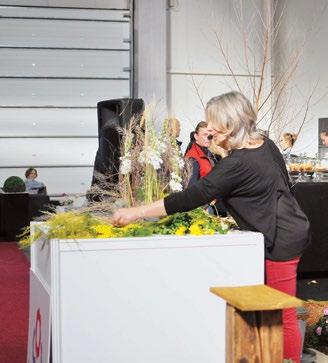 MEDIÁLNÍ PARTNER FLORISTICKÁ SHOW pořadatel: VIOLA ZEITHAMLOVÁ odborná spolupráce: Floristika / Profi Florista