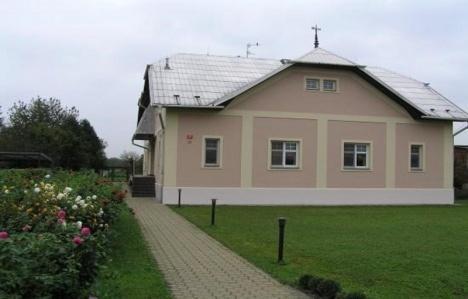 Výrobky z dílen byly prezentovány na facebookových stránkách Klíče a dále prostřednictvím prodejních akcí, např.