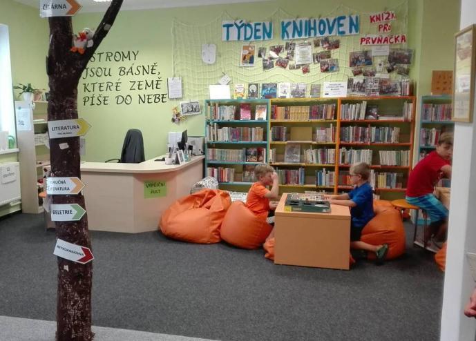 Místní knihovna Dolní Němčí V krajském kole soutěže Vesnice roku získala diplom za moderní knihovnické a informační služby ve Zlínském kraji Místní knihovna Dolní Němčí.