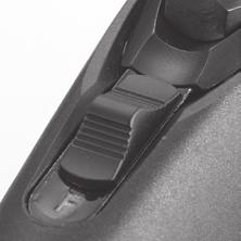 OVLÁDÁNÍ POJISTKY RUGER AMERICAN RIMFIRE je vybaven dvoupolohovou posuvnou pojistkou, která je umístěna na pažbě hned za pouzdrem závěru.