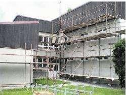 103 Sluníčko hřeje z nové fasády mateřské školy Obec Černá v Pošumaví investovala v posledním období nemalé finanční prostředky do oprav a rekonstrukcí obecního majetku.