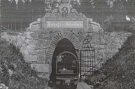 Jenomže pro tvrdost horniny byly práce zastaveny již v r. 1921, kdy délka štoly byla 222 m. Celková délka štoly měla být 6940 m a měla podfárat sedm šachet na celé trase směrem k Černé.