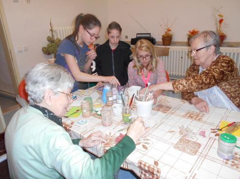 Do tohoto celokrajského projektu se zapojila celá řada domovů pro seniory a dětských domovů a vyvrcholení celého projektu proběhne 3.