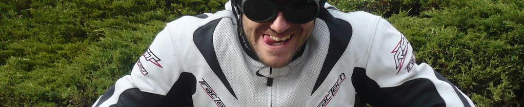Oděna byla do bílo černých barev, které dokreslovaly důležitost její