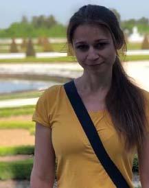 INFLUENCE OF BENZALKONIUM CHLORIDES ON HUMAN TEAR FILM LIPID LAYER MODELS Mgr. Kamila Riedlová supervisor: Doc. Lukasz Cwiklik, Ph.D. The tear film is a thin aqueous layer residing at the surface of the cornea.