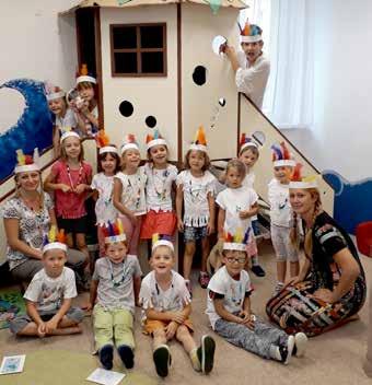 Školička školka nanečisto s Montessori pedagogikou Příjemný přechod mezi rodinnou péčí a nástupem do velké školky. Školička je pro děti od 2 let.