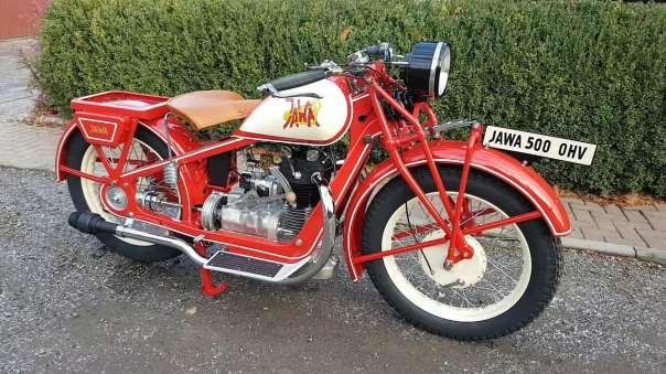 2. První výroba První sériově vyráběný motocykl byl Jawa 500 OHV nazývána Rumpál. Celkem bylo vyrobeno 1016 kusů.tento motocykl se vyráběl v letech 1929-1933.