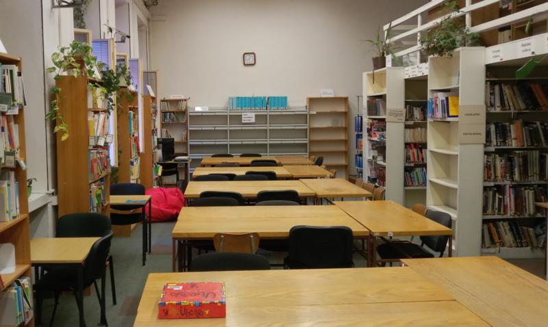 [10] Studovna před rekonstrukcí, 2018 (zdroj: archiv Knihovny Pedagogické fakulty Univerzity Karlovy) 1.
