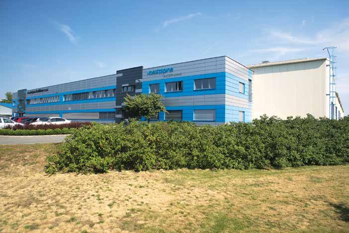 ilform s.r.o. Společnost voeilform s.r.o. byla založena v roce 1996 jako dceřinná firma společnost voestalpine Krems GmbH a byla reakcí rakouského koncernu voestalpine na zvyšující se poptávku po