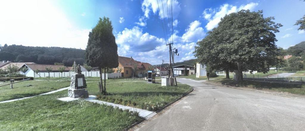 10. Komplexní zdůvodnění přijatého řešení Prostorové uspořádání Obec Milonice by si měla z hlediska prostorového uspořádání zachovat a udržet charakter původní vesnické zástavby.