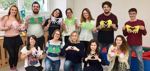 Navýšení v některých položkách nákladů je přímo úměrné novým projektům (navýšení počtu pracovníků, budování v rámci projektu Dětské skupiny).
