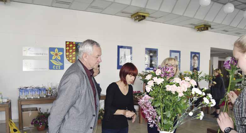 Zemské kolo Floristické soutěže už má svoji hvězdu Český den proti rakovině Milovníci květin se koncem května sešli v prostějovském Společenském domě. Konal se zde již 8.