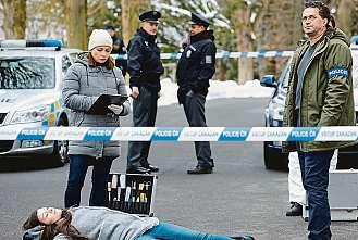 FOTO TV NOVA ČR Ozbrojené honičky v ulicích velkoměsta, přestřelky a policista superhrdina trousící hlášky typu: Zajistěte ty kulky a hoďte je do laborky!