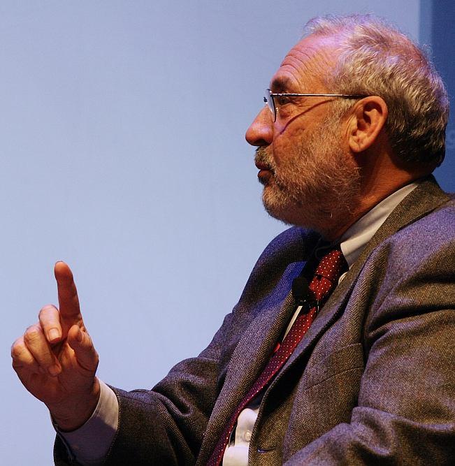 George Stiglitz Více regulace finančních trhů Více regulace