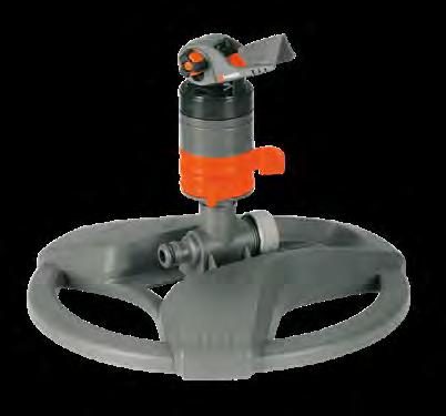 GARDENA ZAVLAŽOVAČ SE SÁŇKAMI COMFORT turbínový GARDENA PREMIUM multifunkční sprcha GARDENA ZOOMMAXX čtyřplošný zavlažovač S