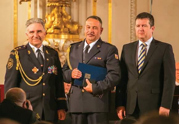 úspěchy v disciplínách požárního sportu. Velitelem roku se stal plk.
