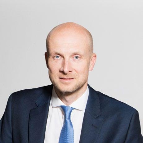 PFNonwovens a.s. Výroční zpráva 2018 Jakub Dyba Jakub Dyba je členem představenstva Společnosti od 18. prosince 2017. Pan Dyba je investičním ředitelem rodinné investiční kanceláře R2G.