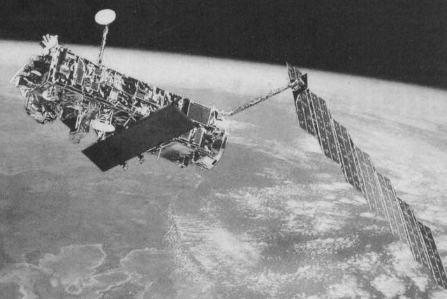 Kap. 2: Uvedení do problematiky Obrázek č. 6: Družice ENVISAT Zdroj: Malá encyklopedie kosmonautiky 2.3.