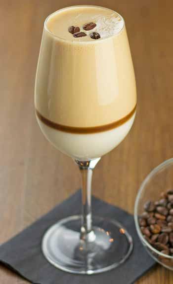 COFFEE 0,04 l 7 59,- Naše čerstvě pražená káva je pečlivě vybraná 100% Arabica.