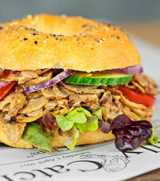 BAGELY: MASO & KUŘE /BAGELS: MEAT & CHICKEN BACON IN KARLOVY VARY 7, 3, 1 Smetanový sýr,
