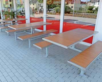 VZDÁLENOSTI KOTVÍCÍCH PRVKŮ MAX COMPACT EXTERIOR Tloušťka (mm) Rozestupy kotvení (mm) Volný přesah (mm) 10 320 180 12 400 250