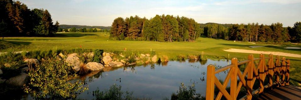 Golf Jen 2 kilometry od našeho resortu se nachází