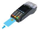 Načítání platební karty Při vykonávání transakcí se údaje načítají z platební karty. Pokud má platební karta čip, musí se údaje platební karty načíst z tohoto čipu.