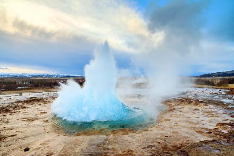 Využití ve světě Dnes nejpopulárnější na Islandu Využití aktivních sopek na ostrově pro vytápění