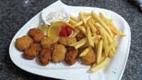 BEČKI (pileći) - pomfrit 55,00 kn Vienna chicken steak-pommes Wiener Chicken
