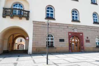 Mimo stanovenou pochůzkovou činnost ve vybraných lokalitách města se městská policie zaměřila na dodržování přenosného dopravního značení na objízdných trasách včetně semaforů v Udánkách.